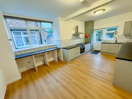 4 Bedroom Semi-Detached, WILMSLOW ROAD, Cheadle SK8 1HL