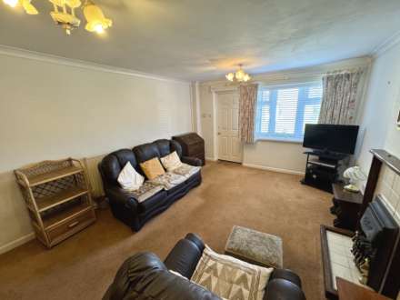 BRIXHAM WALK, Bramhall SK7 2QH, Image 3