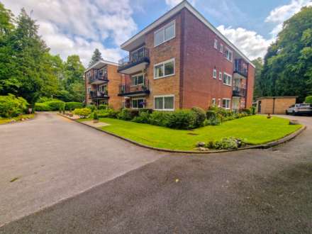 CLYSBARTON COURT, Bramhall Park Road, Bramhall SK7 3NP, Image 7