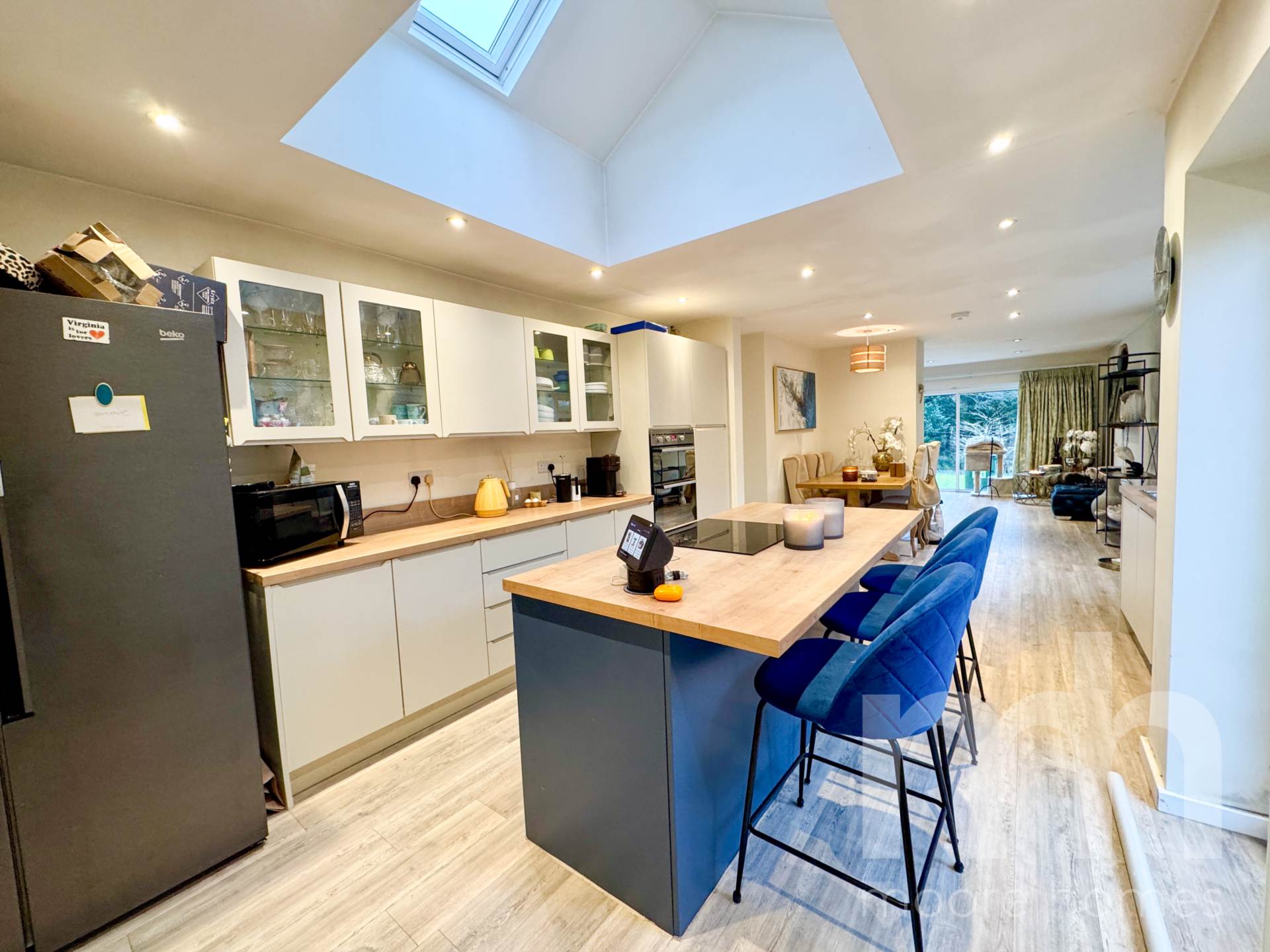 LADYBARN CRESCENT, Bramhall SK7 2EZ, Image 2