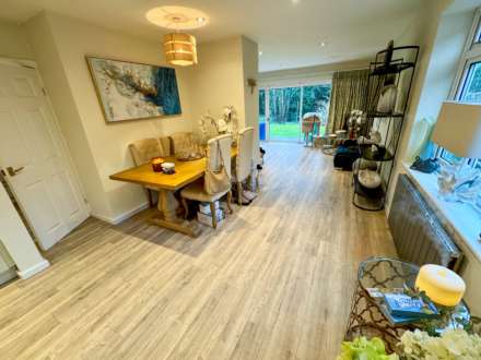 LADYBARN CRESCENT, Bramhall SK7 2EZ, Image 7