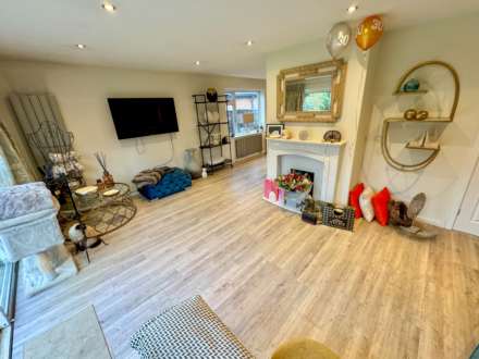 LADYBARN CRESCENT, Bramhall SK7 2EZ, Image 8