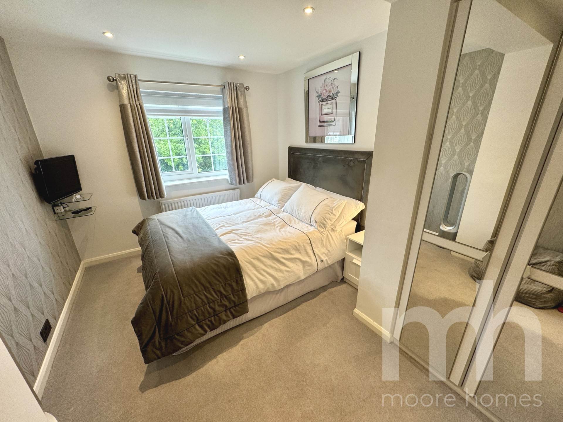 WOODEND, Bramhall SK7 3LN, Image 18