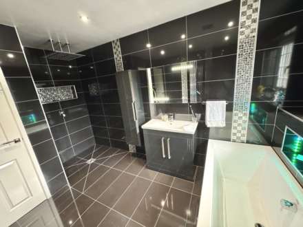 WOODEND, Bramhall SK7 3LN, Image 16