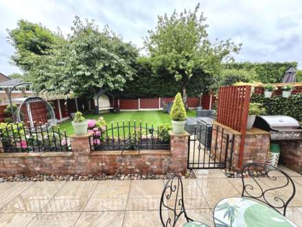 WOODEND, Bramhall SK7 3LN, Image 25
