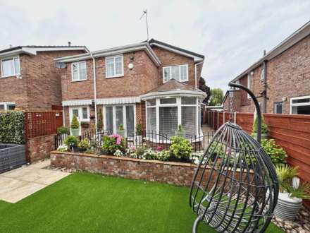 WOODEND, Bramhall SK7 3LN, Image 27