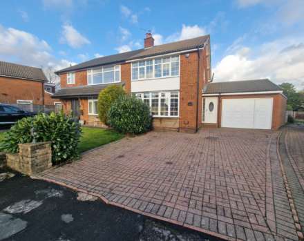 3 Bedroom Semi-Detached, DERWENT DRIVE, Bramhall SK7 1HW