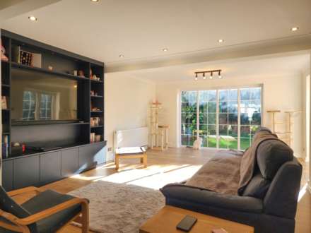 DERWENT DRIVE, Bramhall SK7 1HW, Image 4