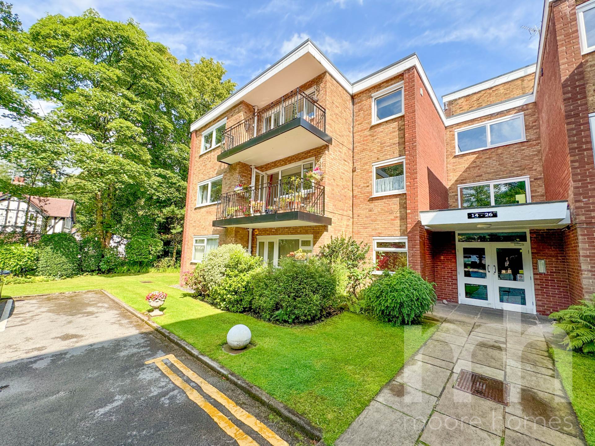 CLYSBARTON COURT, Bramhall Park Road, Bramhall SK7 3NP, Image 1