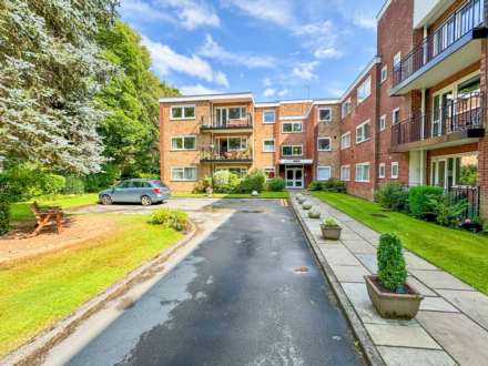 CLYSBARTON COURT, Bramhall Park Road, Bramhall SK7 3NP, Image 13
