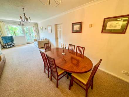 CLYSBARTON COURT, Bramhall Park Road, Bramhall SK7 3NP, Image 4