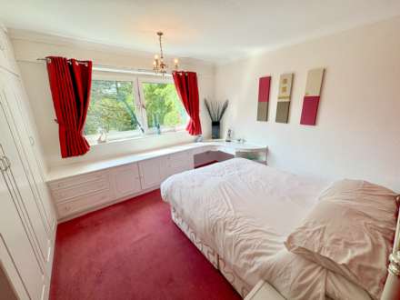 CLYSBARTON COURT, Bramhall Park Road, Bramhall SK7 3NP, Image 8