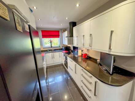 EARLE ROAD, Bramhall SK7 3HB, Image 9