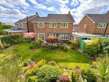 RAVENSWOOD DRIVE, Cheadle Hulme SK8 7DZ