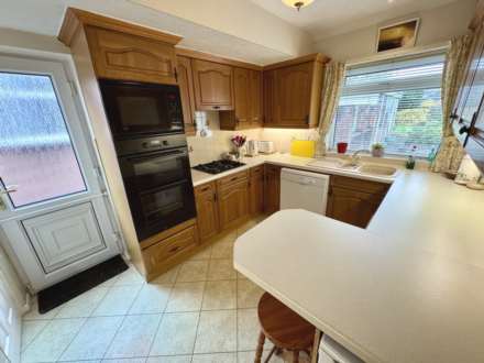 PINE ROAD, Bramhall SK7 2JN, Image 12