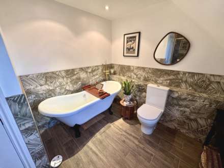 VALLEY ROAD, Bramhall SK7 2NH, Image 29