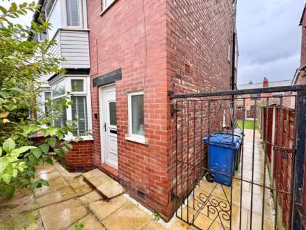 CLAREMONT ROAD, Great Moor SK2 7JT, Image 14