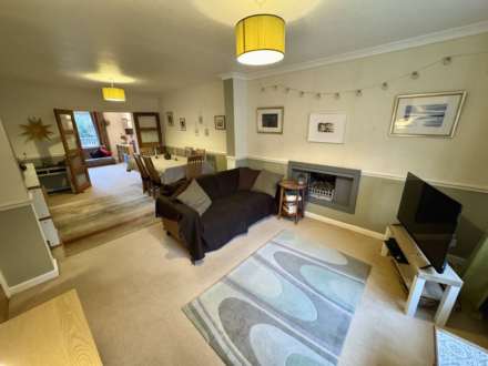 WENTWORTH DRIVE, Bramhall SK7 2LQ, Image 2