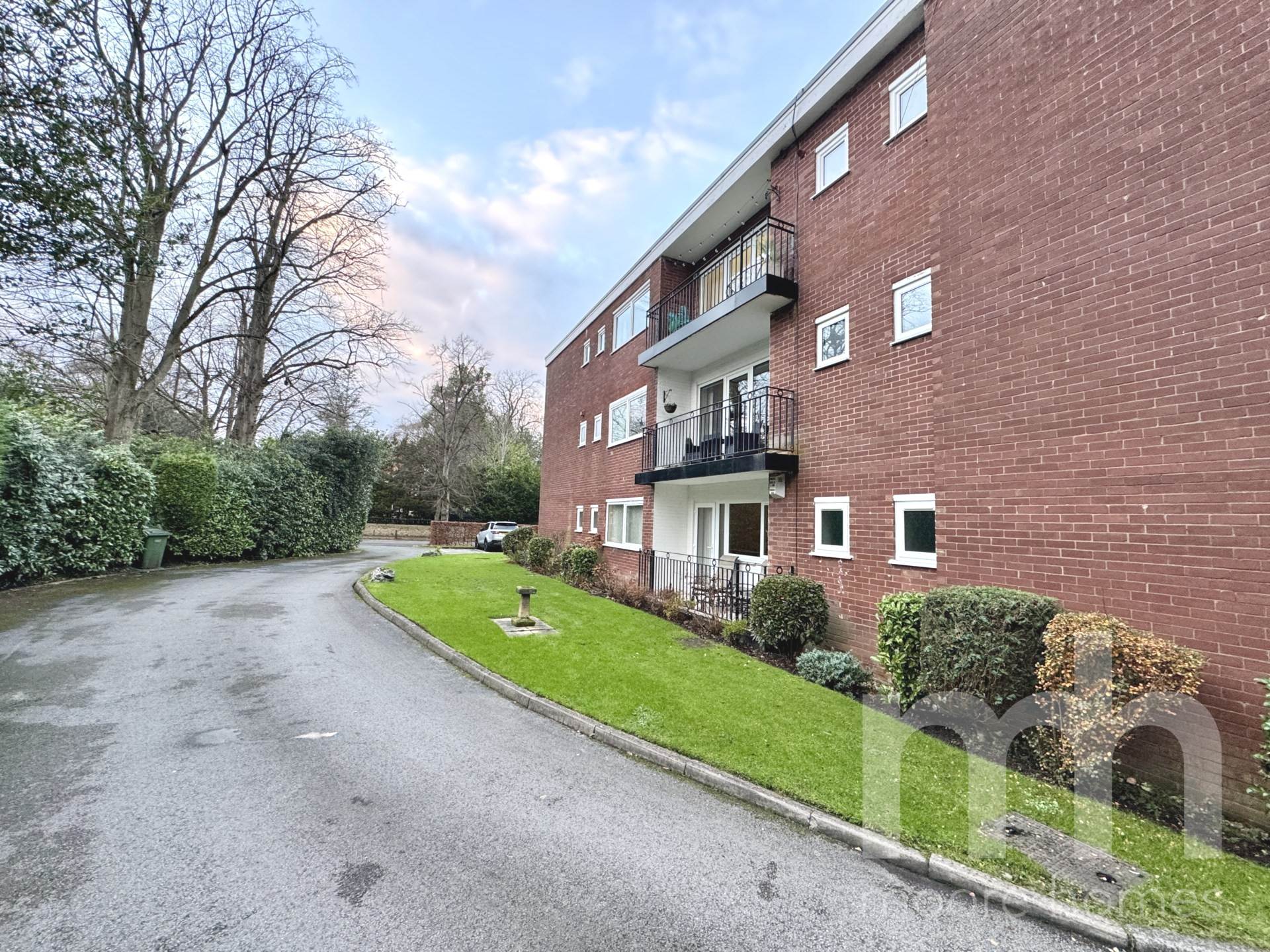 CLYSBARTON COURT, Bramhall Park Road, Bramhall SK7 3NP, Image 23