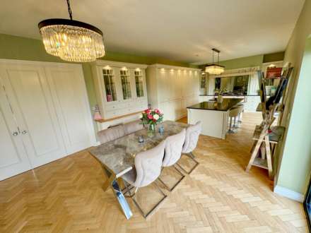 CHESTER ROAD, Woodford SK7 1QQ, Image 10