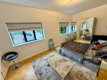 CHESTER ROAD, Woodford SK7 1QQ, Image 16