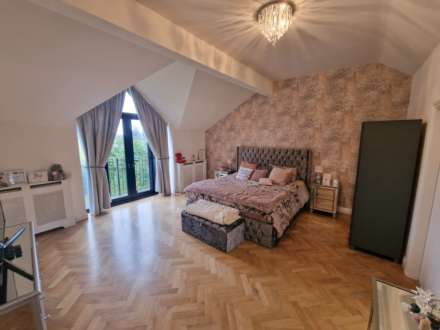 CHESTER ROAD, Woodford SK7 1QQ, Image 21