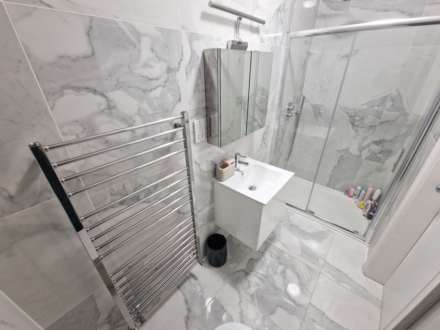 CHESTER ROAD, Woodford SK7 1QQ, Image 31