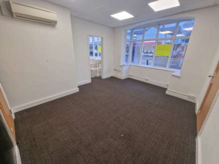 ACK LANE EAST, Bramhall SK7 2BE, Image 4