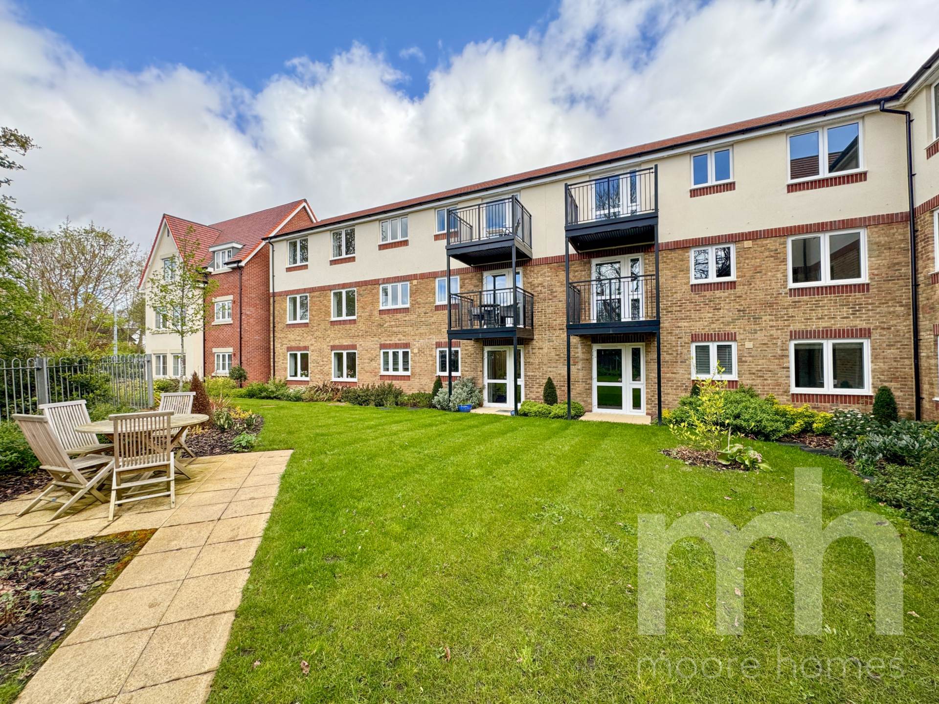 FORD LODGE, South Acre Drive, Handforth SK9 3HR, Image 6
