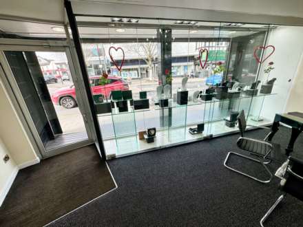 BRAMHALL LANE SOUTH, Bramhall SK7 1AF, Image 3