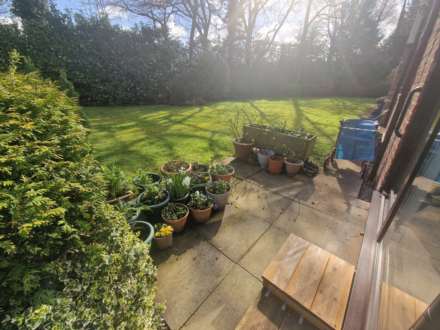 GLENBOURNE PARK, OGDEN ROAD, Bramhall SK7 1JG, Image 3