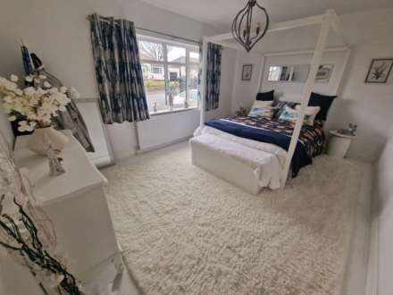 PINE ROAD, Bramhall SK7 2JN, Image 9