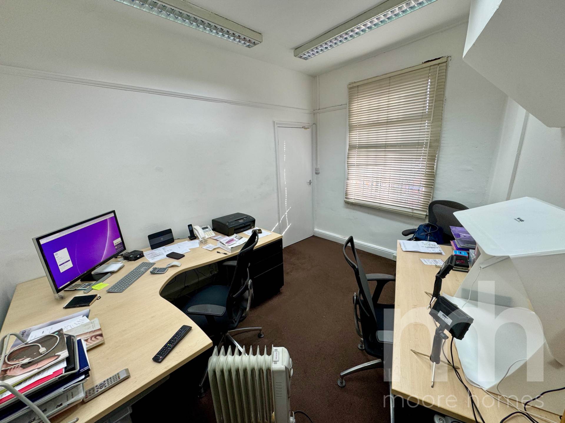 BRAMHALL LANE SOUTH, Bramhall SK7 1AF, Image 6