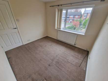 GLYNIS CLOSE, Cale Green SK3 8JD, Image 10