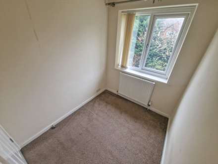 GLYNIS CLOSE, Cale Green SK3 8JD, Image 11