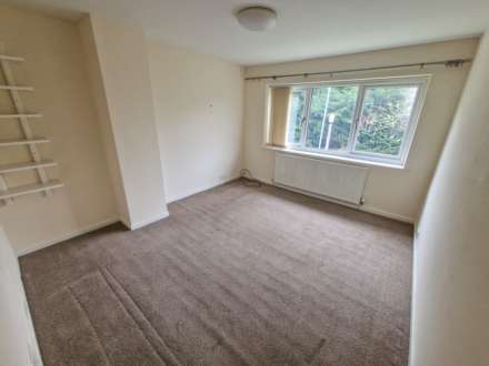 GLYNIS CLOSE, Cale Green SK3 8JD, Image 9