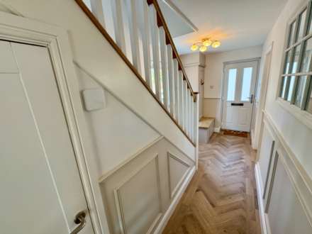 GLASTONBURY AVENUE, Cheadle Hulme SK8 7PS, Image 13