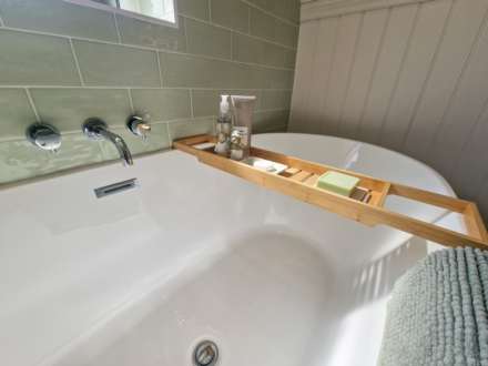 GLASTONBURY AVENUE, Cheadle Hulme SK8 7PS, Image 22