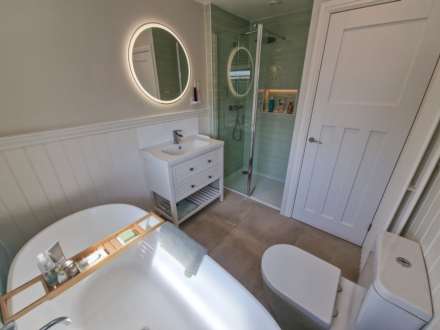 GLASTONBURY AVENUE, Cheadle Hulme SK8 7PS, Image 23