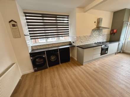 4 Bedroom House, WILMSLOW ROAD, Cheadle SK8 1HL