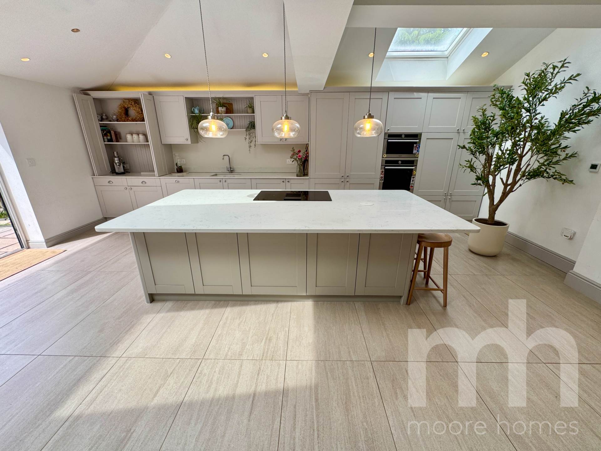 OUTWOOD ROAD, Heald Green SK8 3JQ, Image 2