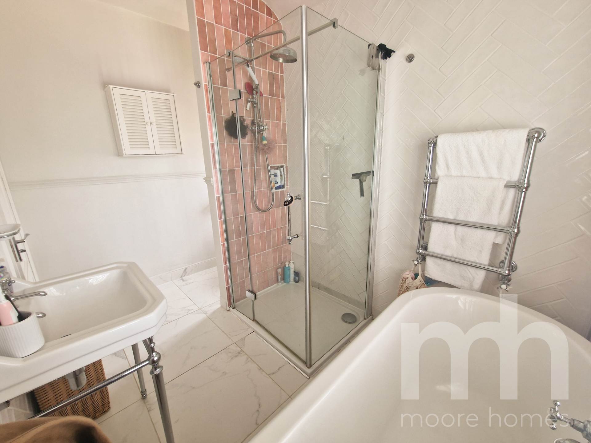 OUTWOOD ROAD, Heald Green SK8 3JQ, Image 22