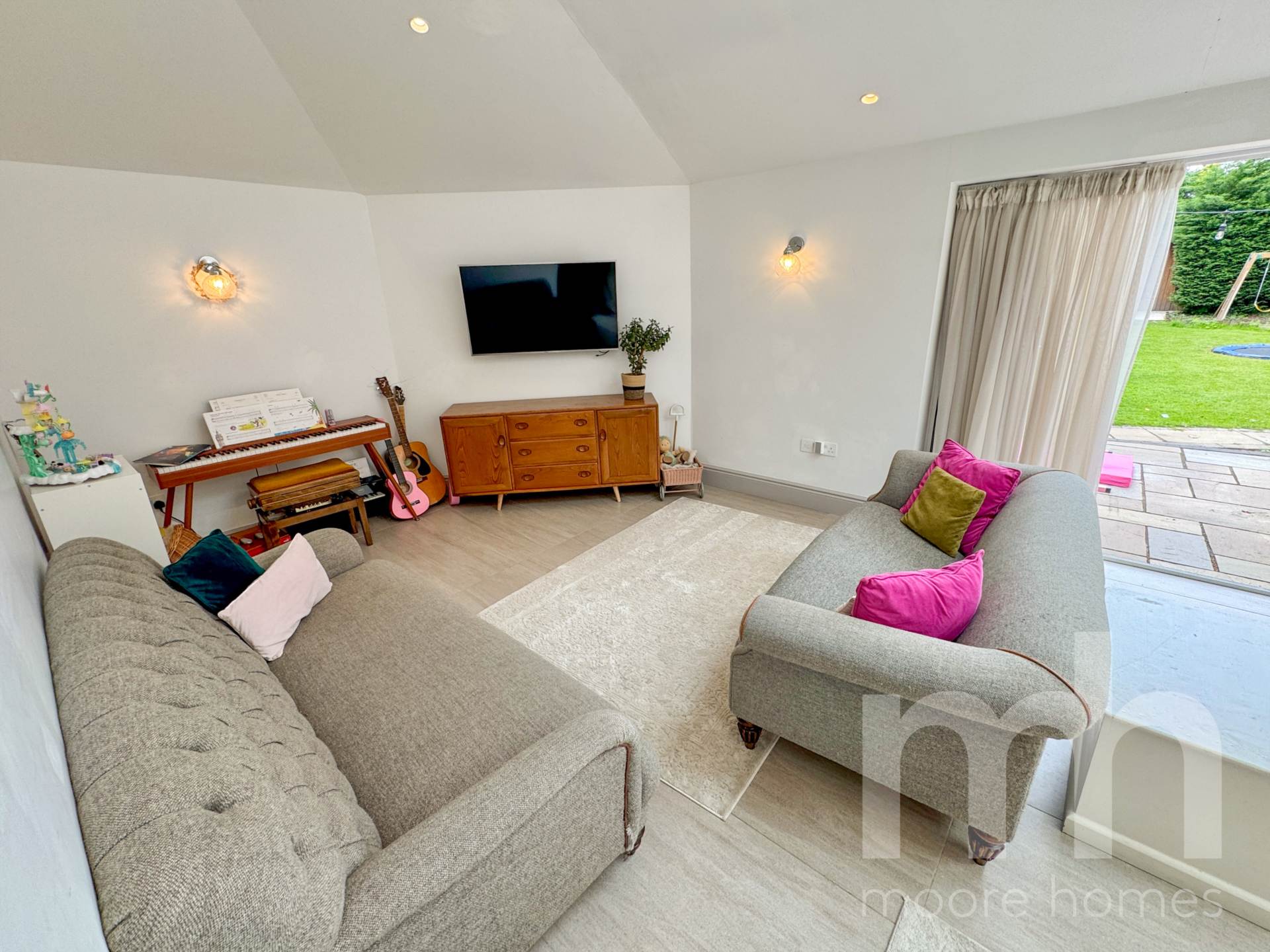 OUTWOOD ROAD, Heald Green SK8 3JQ, Image 7