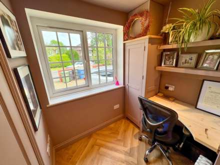 OUTWOOD ROAD, Heald Green SK8 3JQ, Image 11