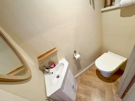 OUTWOOD ROAD, Heald Green SK8 3JQ, Image 12