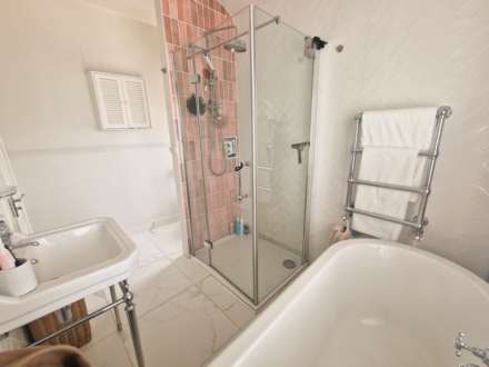 OUTWOOD ROAD, Heald Green SK8 3JQ, Image 22