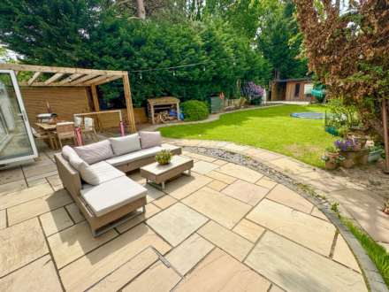 OUTWOOD ROAD, Heald Green SK8 3JQ, Image 30