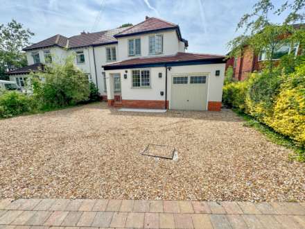OUTWOOD ROAD, Heald Green SK8 3JQ, Image 33
