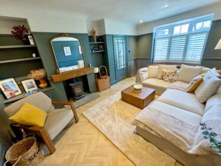 OUTWOOD ROAD, Heald Green SK8 3JQ, Image 8