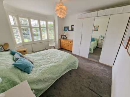 WOODFORD ROAD, Woodford SK7 1QE, Image 40